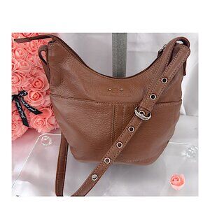 Stone Mountain Boho-Chic Pebbled Leather Crossbody – Warm Brown